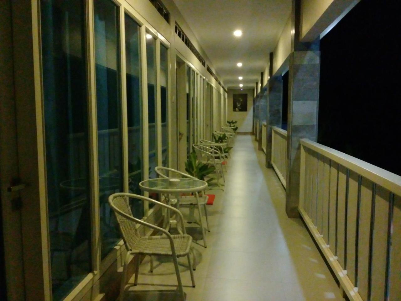 Wisma Lovebird Kalianget 外观 照片